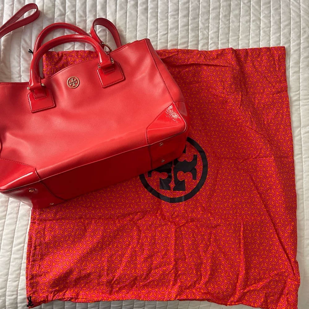 Tory Burch Robinson Tote